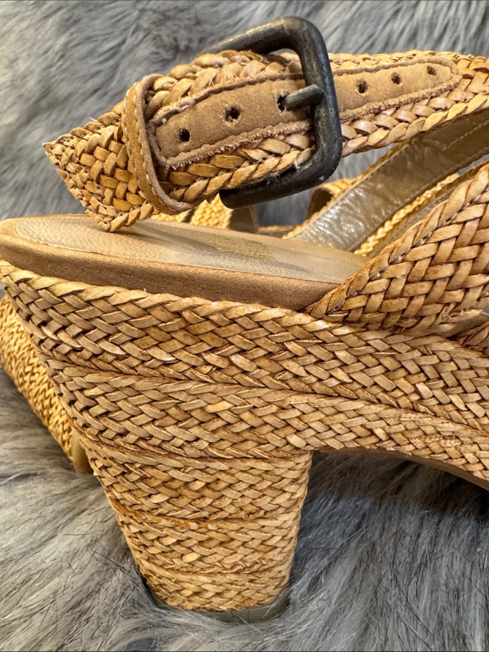 Stuart Weitzman Braided Platform Wedge Sandals in Tan Size 9 - Picture 7 of 10